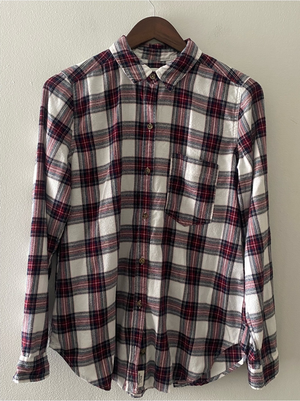 Abercrombie & Fitch White and Red Plaid Long-Sleeve Button-Down Flannel Shirt